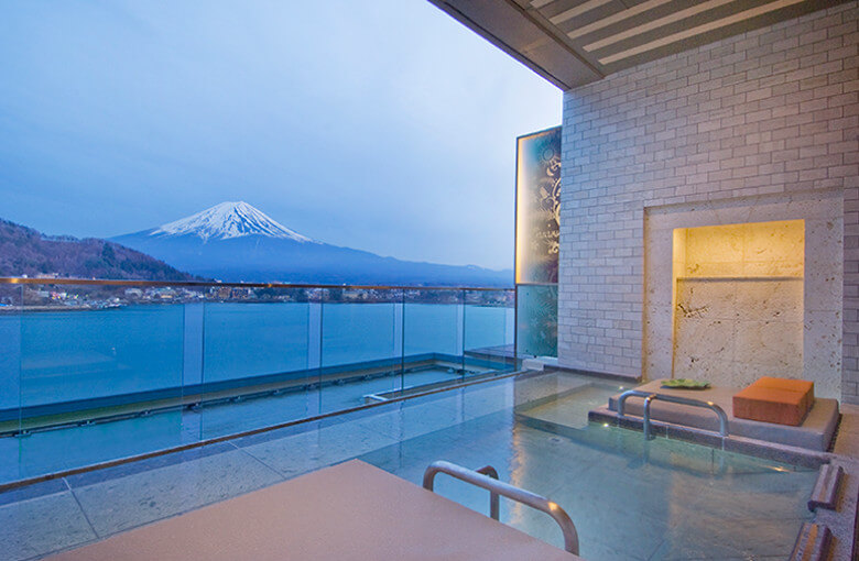 展望館附溫泉露天風呂客房|風之露台KUKUNA酒店(Kaze no Terrace Kukuna Hotel)富士山 河口湖 富士山酒店 富士山飯店 富士山住宿 河口湖酒店 河口湖飯店 河口湖住宿 溫泉酒店 溫泉飯店 溫泉旅館 一泊二食 私人風呂