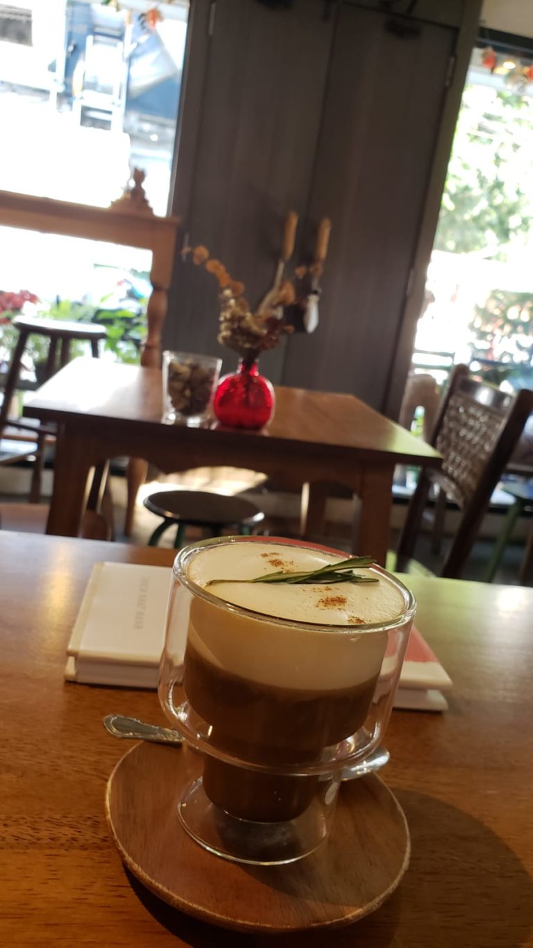 Tham・Ma・Da Cafe & Shop 曼谷文青 曼谷自由行 曼谷行程 曼谷攝影 Ari區 阿里區 BTS Ari站 BTS阿里站 曼谷Cafe 曼谷咖啡廳 Ari Cafe