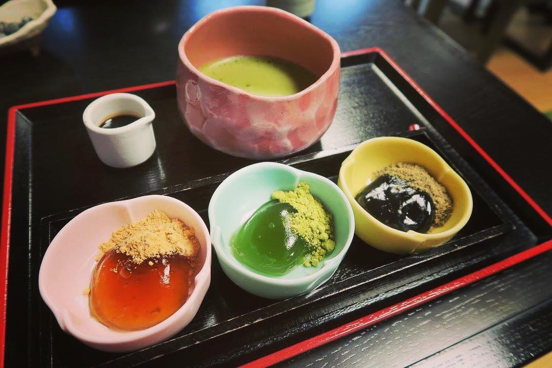 嵐山必食甜品篇：峯嵐堂 三色蕨餅配抹茶