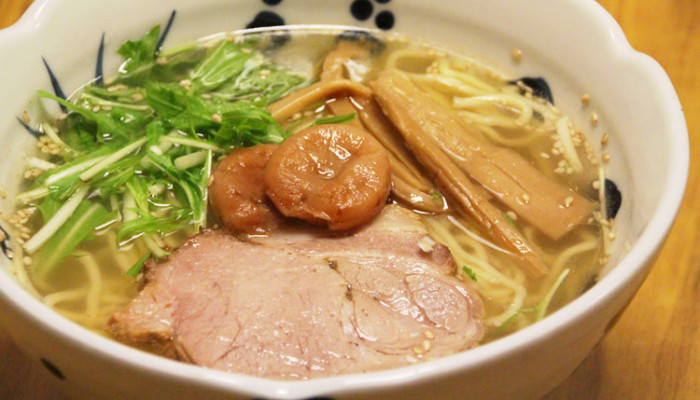 估佢唔到！菠蘿？年糕？檸檬？東京奇特拉麵三選！- 与ろゐ屋 梅味鹽拉麵