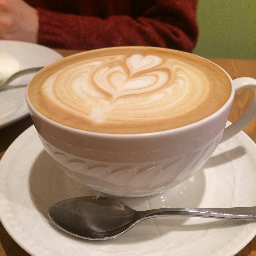 京都車站早餐:ヒイヅルcafe(HIIDURU Cafe) 鮮奶咖啡 LATTE