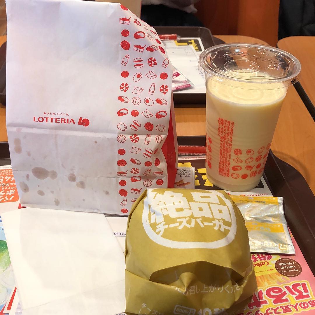 LOTTERIA ロッテリア