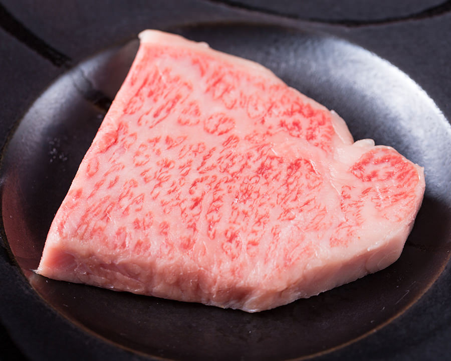 Premium 神戸牛西冷(10,800円/120g、17,800円/180g、27,800円/300g)