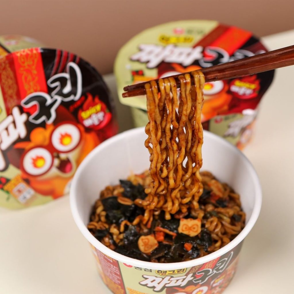 韓國 即食麵 韓國麵 韓國 公仔麵 十大即食麵 韓國 芝士 麵 韓國 拉麵 韓國杯麵 韓國 泡麵 上流寄生族 寄生上流 浣熊炸醬麵 炸醬浣熊麵