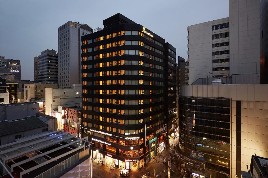 九樹酒店明洞 Nine Tree Hotel Myeong-dong 首爾九樹酒店明洞 明洞九棵樹酒店 Nine Tree Nine Tree Hotel Nine Tree Hotel Seoul Nine Tree Seoul 首爾酒店 韓國酒店 明洞酒店 明洞住宿推薦 首爾住宿推薦