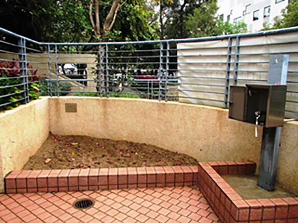狗狗公園 狗狗公園 香港 狗狗好去處 狗狗好去處2020 香港草地狗公園
上水保榮路狗公園