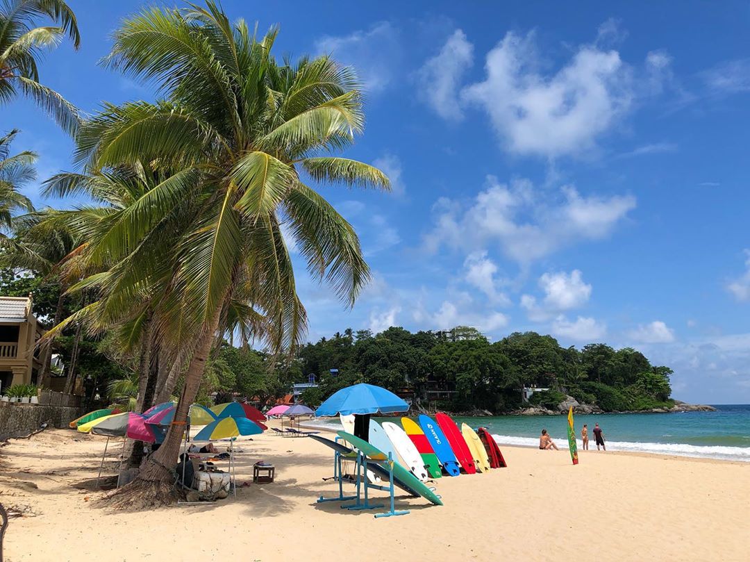 卡塔海灘　Kata Beach 布吉海灘 普吉島海灘 蘇美島海灘 蘇梅島海灘 喀比海灘 拷喇海灘 芭東海灘 帕岸島海灘 泰國海灘 泰國沙灘 thailand Beach 泰國必去 泰國水上活動