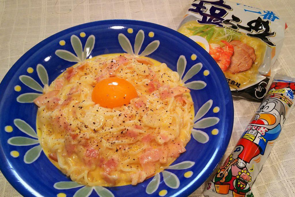 懶人料理 即食麵 食譜 公仔麵 食譜 杯麵 新冠肺炎 元祖雞汁麵 親子丼 茶碗蒸 卡邦尼