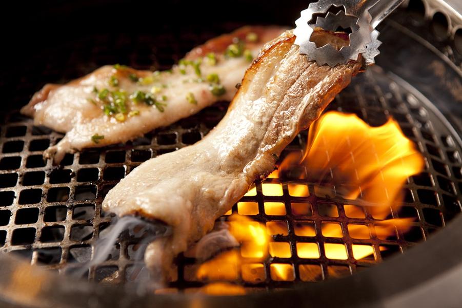 燒肉與涮涮鍋 吉崎食堂 沖繩 阿古豬 阿古豬 沖繩AGU豬沖繩Agu豬籠蒸 沖繩Agu豬涮涮鍋 沖繩AGU豬烤肉 沖繩AGU豬燒肉 AGU豬 沖繩必食 沖繩自由行 沖繩自駕遊 沖繩美食