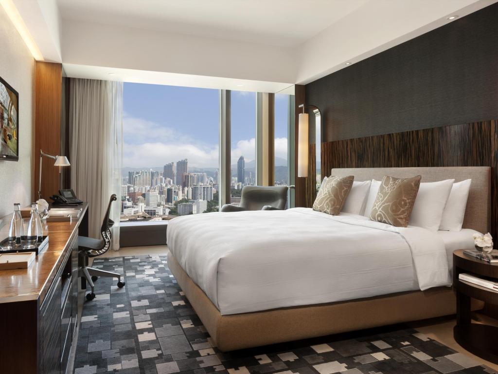 美麗華酒店 The Mira Hong Kong 唯港薈 Hotel ICON 海景嘉福洲際酒店 InterContinental Grand Stanford Hong Kong 富豪九龍酒店 Regal Kowloon Hotel 帝苑酒店 The Royal Garden 香港瑰麗酒店 Rosewood Hong Kong 問月酒店 Mira Moon 香港美利酒店 The Murray, Hong Kong 英皇駿景酒店 The Emperor Hotel 香港麗悅酒店 Cosmo Hotel Hong Kong 香港灣仔帝盛酒店 Dorsett Wanchai Hong Kong 數碼港艾美酒店 Le Méridien Cyberport 香港海洋公園萬豪酒店 Hong Kong Ocean Park Marriott Hotel 麗豪酒店 Regal Riverside Hotel 香港沙田萬怡酒店 Courtyard by Marriott Hong Kong Sha Tin 如心海景酒店暨會議中心 L'hotel Nina et Convention Centre 香港 香港好去處 香港酒店 香港酒店優惠