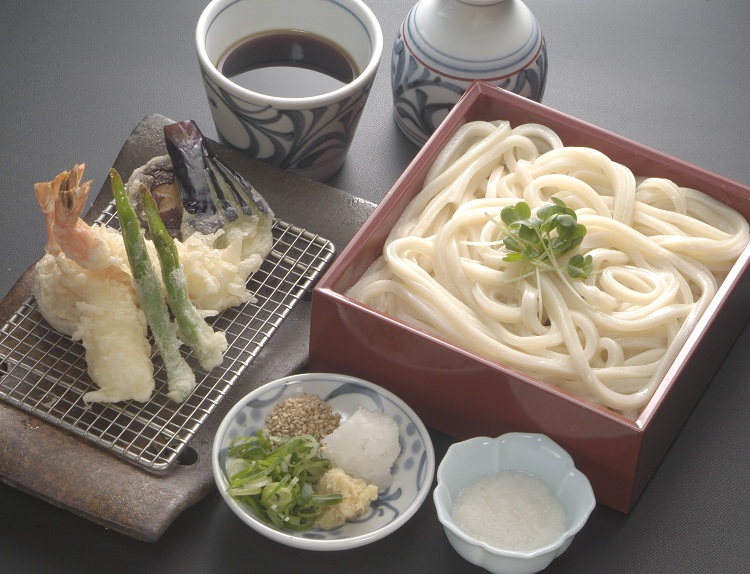天婦羅烏冬(天ぷらざるうどん)(1100円)