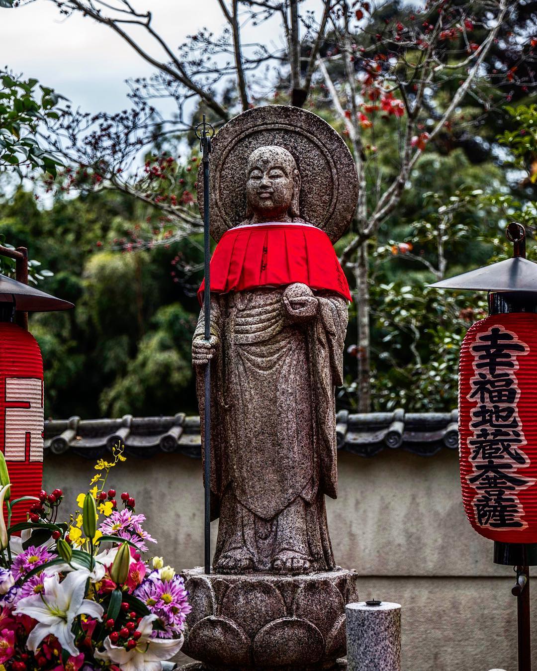 妙德山華嚴寺 鈴蟲寺 華嚴寺 妙德山 鈴虫寺 京都鈴蟲寺 松尾大社 鈴虫寺 華厳寺 Suzumushi Temple SuzumushiTemple 西芳寺 西芳寺交通 西芳寺預約2019 藤森神社 地藏 實現願望的寺廟 大日如來