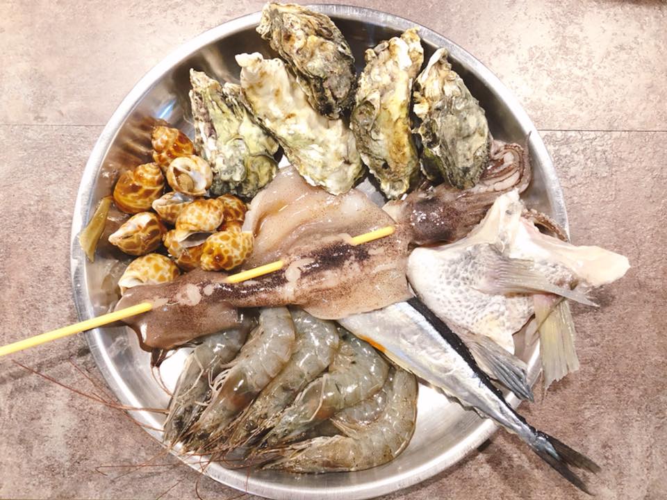 小琉球美食推薦 小琉球必吃 小琉球必食 小琉球小吃
小琉球燒烤 小琉球炭烤海鮮吃到飽
小琉球五點燒烤