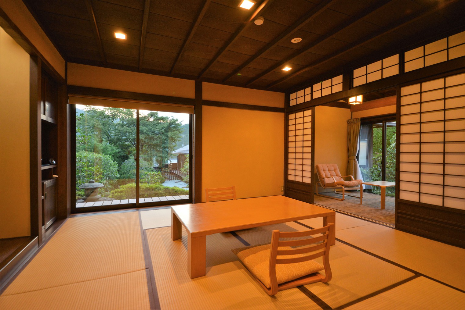 御宿芹生 (Oyado Seryo)