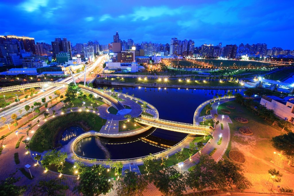 台灣高雄 高雄旅遊 高雄自由行 高雄景點 高雄行程 高雄捷運 愛河