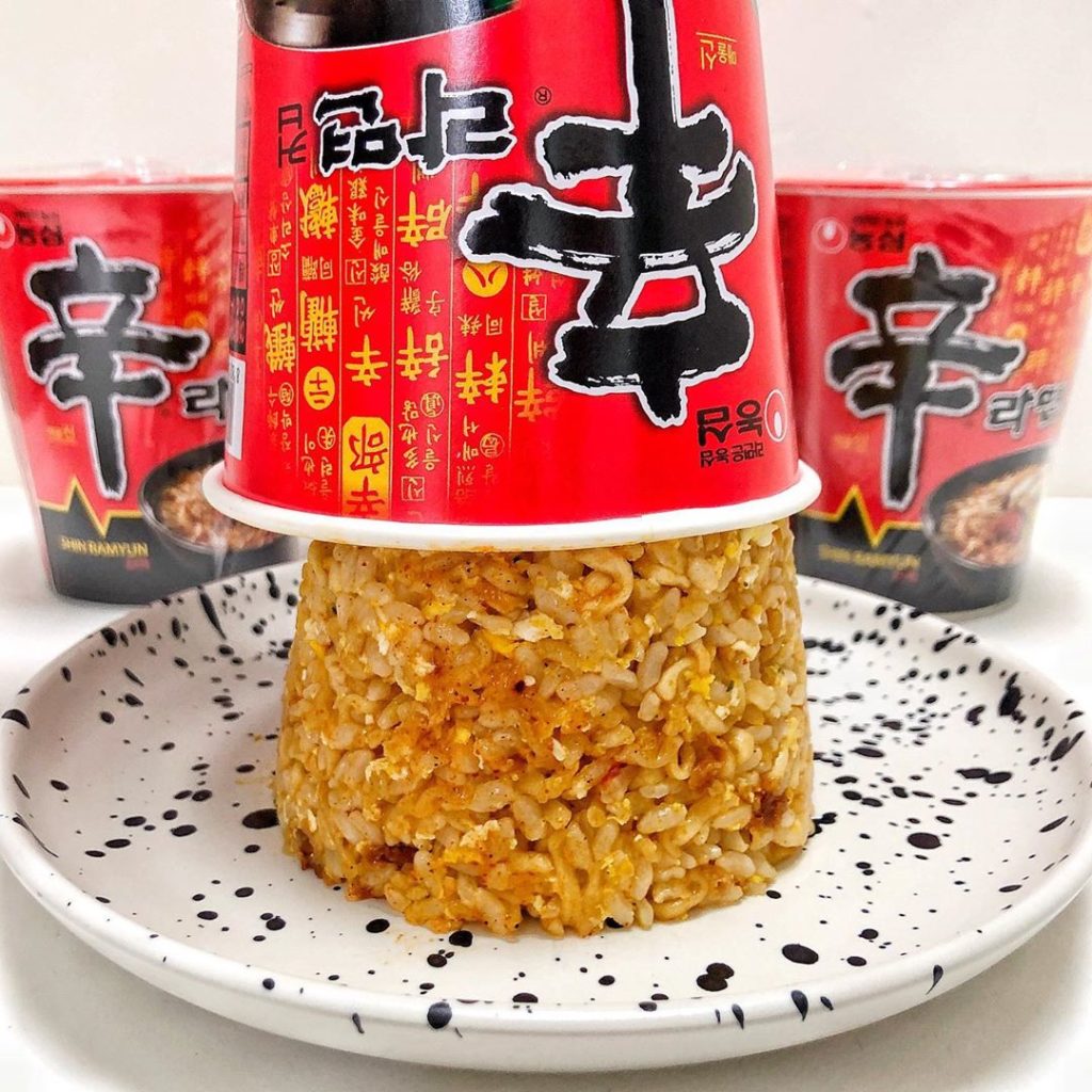 懶人食譜 韓國食譜 辛拉麵炒飯 食譜 杯麵炒飯 食譜 辛拉麵 懶人料理 懶人煮食 韓國即食麵