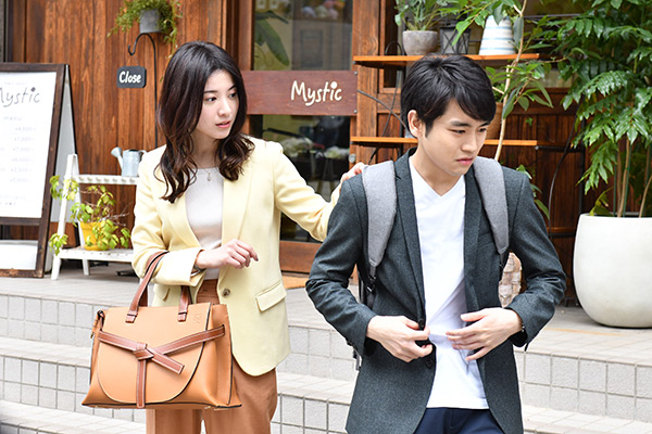 loewe網購 loewe puzzle袋 loewe邊度買最平 loewe 袋介紹 LOEWE Gate Top Handle Bag 我要準時下班 吉高由里子