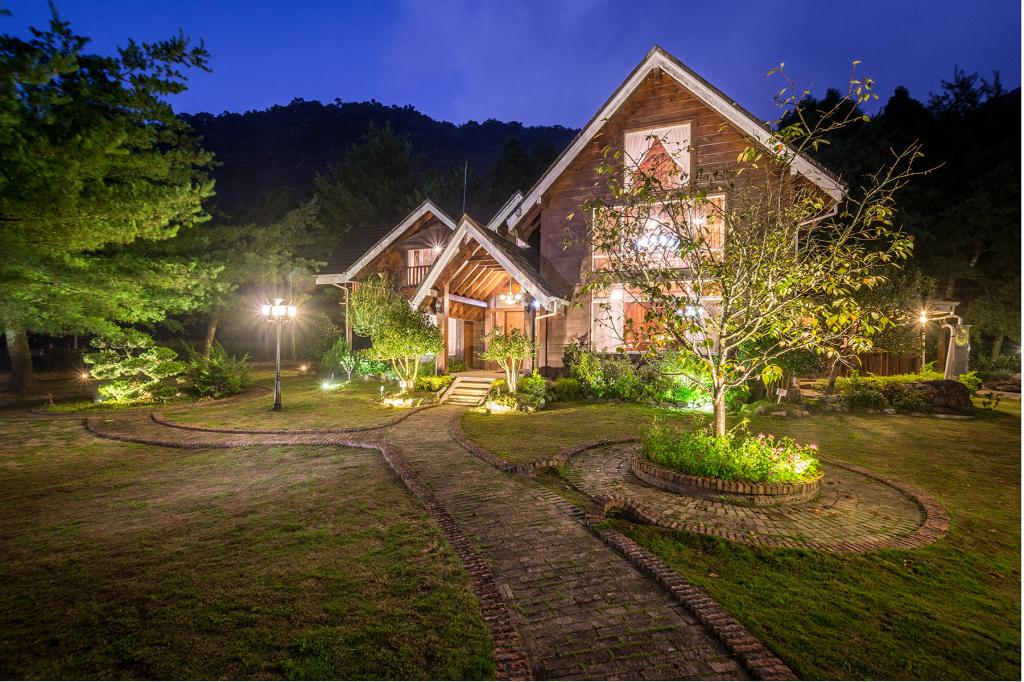 台灣住宿 台北住宿 墾丁住宿 日月潭住宿 南投住宿 苗栗住宿 宜蘭住宿 台灣飯店 台北飯店 墾丁飯店 日月潭飯店 南投飯店 苗栗飯店 宜蘭飯店