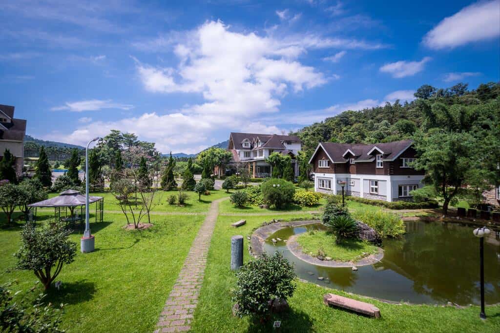 日月潭晶園休閒渡假村
南投飯店 南投住宿 南投旅遊 Agoda優惠 Agoda折扣 南投溫泉 南投住宿 南投飯店