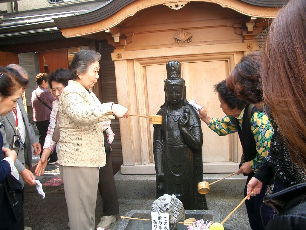 高岩寺 延命地藏菩薩 巢鴨地藏通商店街 東京巢鴨 老奶奶的原宿 紅底褲專門店 巢鴨站 巣鴨駅