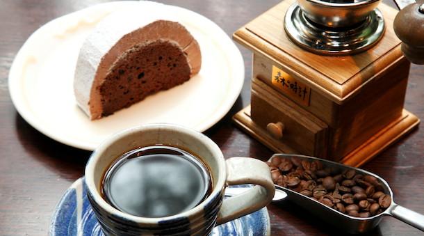 白雪 初雪 Original blend coffee 親手磨咖啡豆 森林小屋 珈琲 森之時計 日劇 溫柔時光 富良野 富良野美食 富良野cafe 2019 富良野 cafe 富良野咖啡店 2019 富良野 咖啡店 富良野咖啡廳 2019 富良野 咖啡廳 富良野甜點 2019 富良野 甜點 富良野甜品 2019 富良野 甜品 富良野必食 富良野必吃 函館 函館美食 函館 cafe 函館cafe 2019 函館 甜點 函館甜點 2019 函館 甜品 函館甜品 2019 函館咖啡廳 2019 函館 咖啡廳 函館咖啡店 2019 函館 咖啡店 函館必食 函館必吃 函館必到 函館必去 小樽 小樽cafe 2019 小樽 cafe 小樽 咖啡店 小樽咖啡店 2019 小樽 咖啡廳 小樽咖啡廳 2019 小樽 甜點 小樽甜點 2019 小樽 甜品 小樽甜品 2019 小樽美食 小樽必食 小樽必吃 小樽必到 小樽必去 札幌 札幌甜品 2019 札幌 甜品 札幌 甜點 札幌甜點 2019 札幌 咖啡廳 札幌咖啡廳 2019札幌 咖啡店 札幌咖啡店 2019 札幌cafe 2019 札幌 cafe 札幌美食 札幌必食 札幌必吃 札幌必到 札幌必去 北海道 Hokkaido 北海道必食 2019 北海道必吃 2019 北海道美食 2019 北海道 cafe 北海道cafe 2019 北海道咖啡店 2019 北海道 咖啡店 北海道咖啡龐 2019 北海道 咖啡龐 北海道甜點 北海道 甜點 2019 北海道甜品 2019 北海道 甜品 北海道哈蜜瓜 北海道水果 北海道牛奶 北海道牛乳