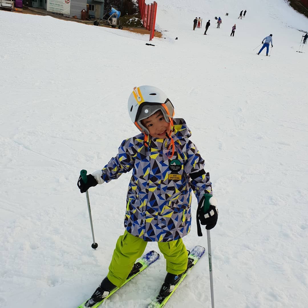 洪川大明維爾瓦第滑雪村 洪川大明滑雪場 江原道 首爾 洪川大明滑雪場 洪川大明滑雪場 vivaldi park ski world vivaldi park resort vivaldi park 滑雪 vivaldi park ski resort 洪川大明維瓦爾第滑雪場 洪川大明維瓦爾第滑雪場 Vivaldi Park 비발디파크 스키월드 韓國滑雪季節 韓國滑雪推薦 韓國滑雪團比較 韓國滑雪 比較 韓國滑雪季 韓國滑雪團2019 韓國滑雪 韓國 滑雪 韓國 首爾滑雪 首爾 滑雪 韓國滑雪場 韓國滑雪團 韓國 滑雪 價錢 首爾滑雪場 釜山滑雪 釜山滑雪場 釜山 滑雪 釜山滑雪團 釜山滑雪團2019 首爾滑雪團 首爾滑雪團2019 韓國滑雪自由行 韓國滑雪渡假村 學滑雪