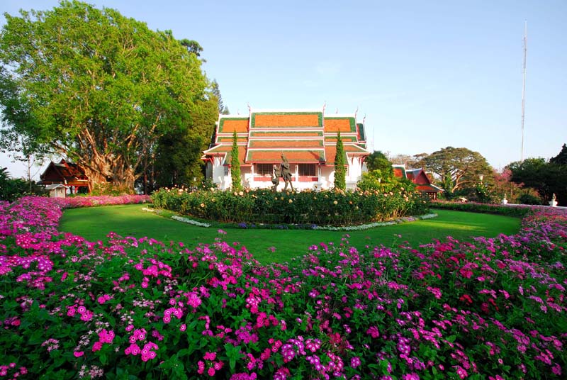 蒲屏皇宮（Bhubing Palace） 週日步行夜市（Tha Phae Sunday Walking Street） 清邁古城區 清邁古城一日遊 清邁古城經典景點 清邁古城美食 清邁古城推介餐廳