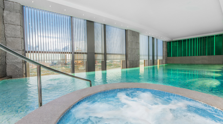 新濠影匯 Studio City Macau 澳門大倉酒店 Hotel Okura Macau 澳門銀河酒店 Galaxy Macau 澳門百老匯酒店 Broadway Macau Hotel 美獅美高梅 MGM Cotai 澳門金麗華酒店 Grand Lapa Macau Hotel 澳門新濠鋒酒店 Altira Macau 澳門麗思卡爾頓酒店 Ritz Carlton Macau 澳門酒店 澳門 澳門酒店推介 澳門酒店推薦
