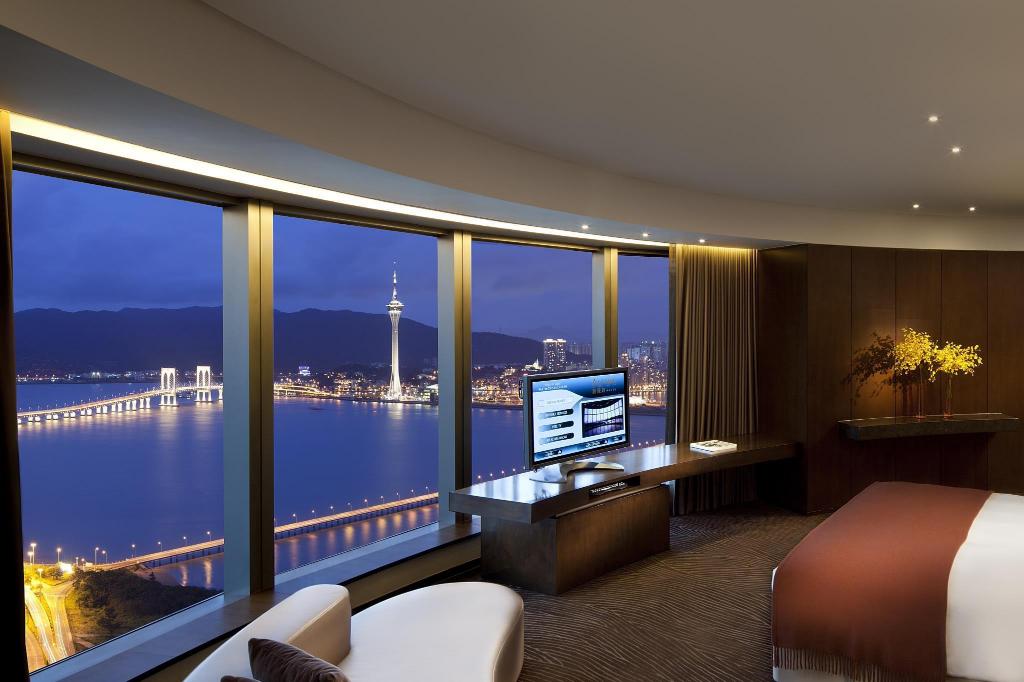 新濠影匯 Studio City Macau 澳門大倉酒店 Hotel Okura Macau 澳門銀河酒店 Galaxy Macau 澳門百老匯酒店 Broadway Macau Hotel 美獅美高梅 MGM Cotai 澳門金麗華酒店 Grand Lapa Macau Hotel 澳門新濠鋒酒店 Altira Macau 澳門麗思卡爾頓酒店 Ritz Carlton Macau 澳門酒店 澳門 澳門酒店推介 澳門酒店推薦