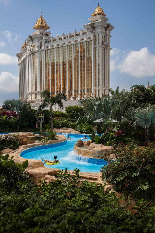 新濠影匯 Studio City Macau 澳門大倉酒店 Hotel Okura Macau 澳門銀河酒店 Galaxy Macau 澳門百老匯酒店 Broadway Macau Hotel 美獅美高梅 MGM Cotai 澳門金麗華酒店 Grand Lapa Macau Hotel 澳門新濠鋒酒店 Altira Macau 澳門麗思卡爾頓酒店 Ritz Carlton Macau 澳門酒店 澳門 澳門酒店推介 澳門酒店推薦