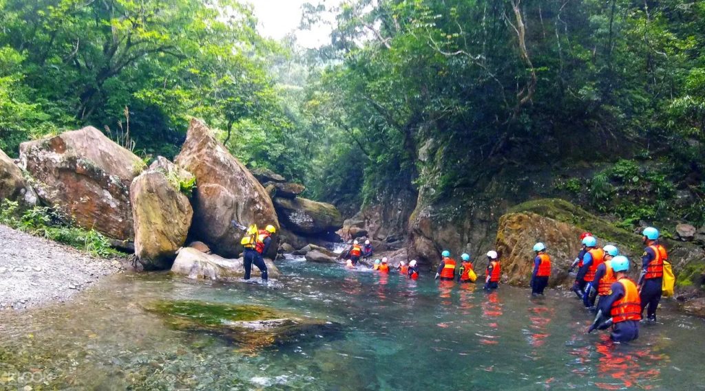 金岳瀑布 鹿皮溪 東澳湧泉 宜蘭水上活動 宜蘭海灘推薦 宜蘭衝浪 宜蘭大溪蜜月灣 宜蘭湧泉 宜蘭南澳 宜蘭溯溪 