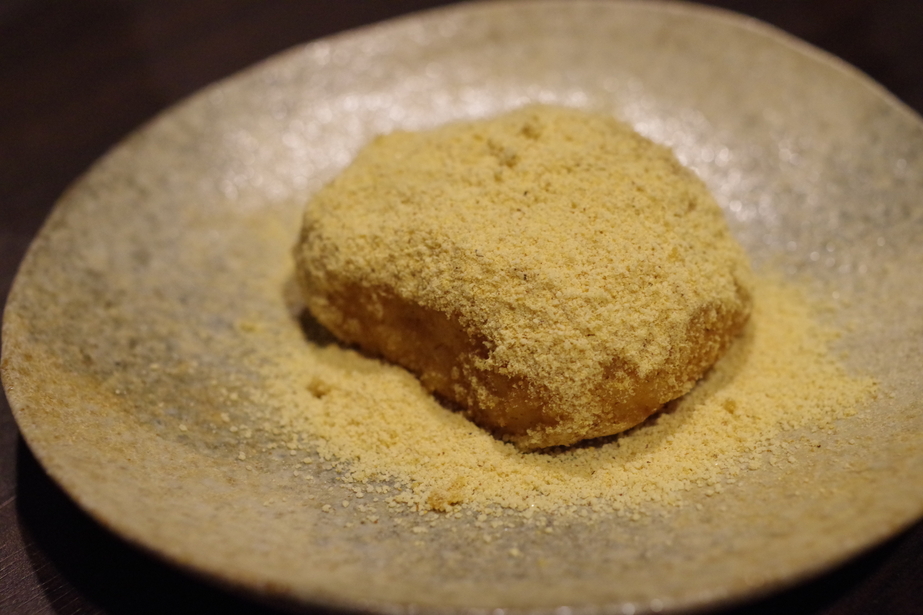 玉製家 – 黃豆粉牡丹餅