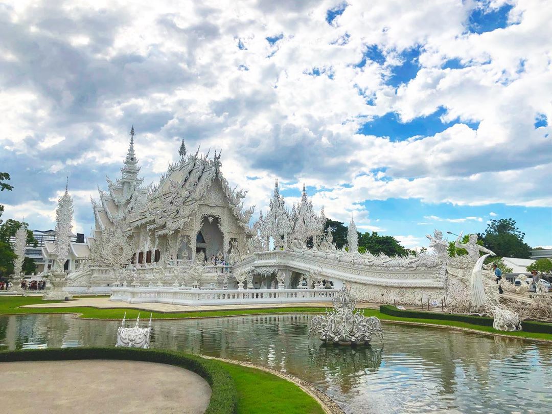 清萊 白廟 許願樹 清萊 白廟 許願池 Chiang Rai White temple Chiang Rai Wat Rong Khun 清萊包車 清萊包車一日遊 清萊自駕遊 清萊一日遊 泰國清萊 泰北清萊 清邁 清萊 清邁 清萊 舊巴士總站 Chiang Rai Bus Terminal 1 Chiang Rai Bus Terminal 2 Chiang Rai 新巴士總站 清萊交通2019 清萊攻略2019 清萊自由行行程2019 清萊自由行行程推薦2019 清萊自由行2019 行程2019 清萊行程包2019 清萊懶人包2019 清萊好去處2019 清萊景點2019 清萊必到景點2019 清萊必去景點2019 清萊必到2019 清萊必去2019 清萊交通 清萊攻略 清萊自由行行程 清萊自由行行程推薦 清萊自由行 清萊行程 清萊行程包 清萊懶人包 清萊好去處 清萊景點 清萊必到景點 清萊必去景點 清萊必到 清萊必去 泰國 Thailand 泰北 泰北自由行 泰北景點 泰北必去景點 泰北好去處