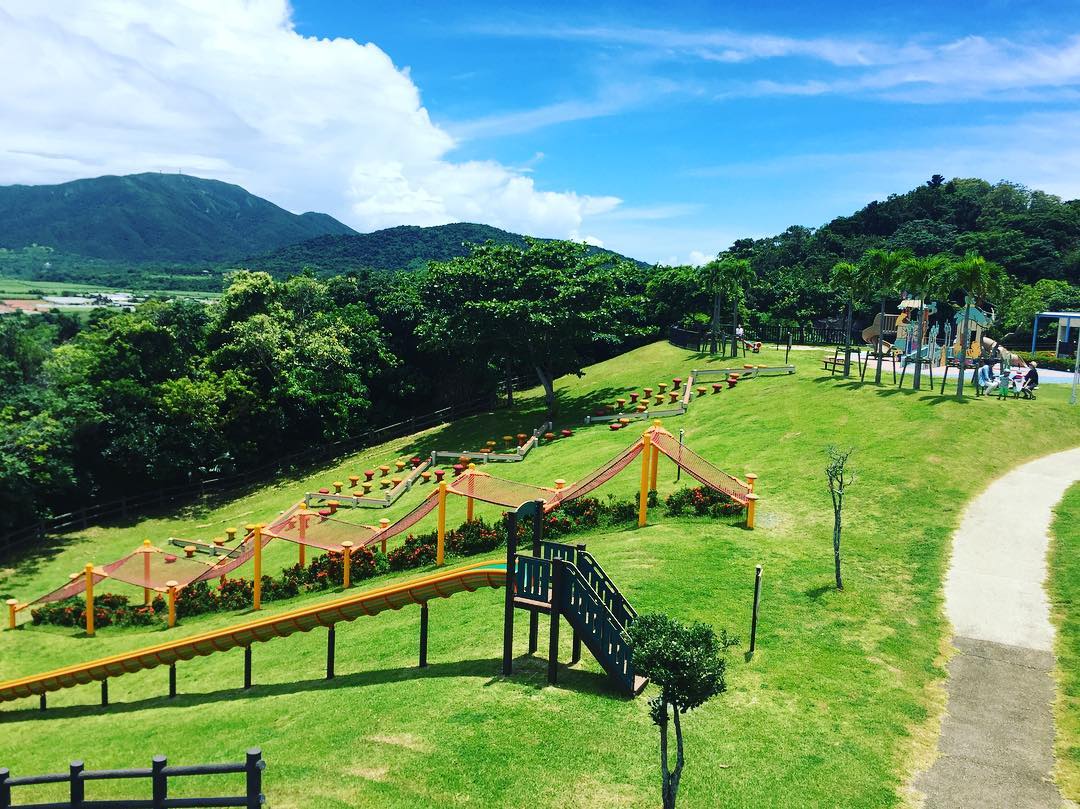 BANNA PARK兒童遊樂場（バンナ公園 子供広場）｜石垣島親子景點 石垣島親子遊 石垣島自由行2019 石垣島行程 BANNA公園 バンナ公園 banna park banna park巴士 banna park螢火蟲 banna park觀星 banna park展望台 banna park map code banna park子供廣場 banna park滑梯 banna park blog banna park segway