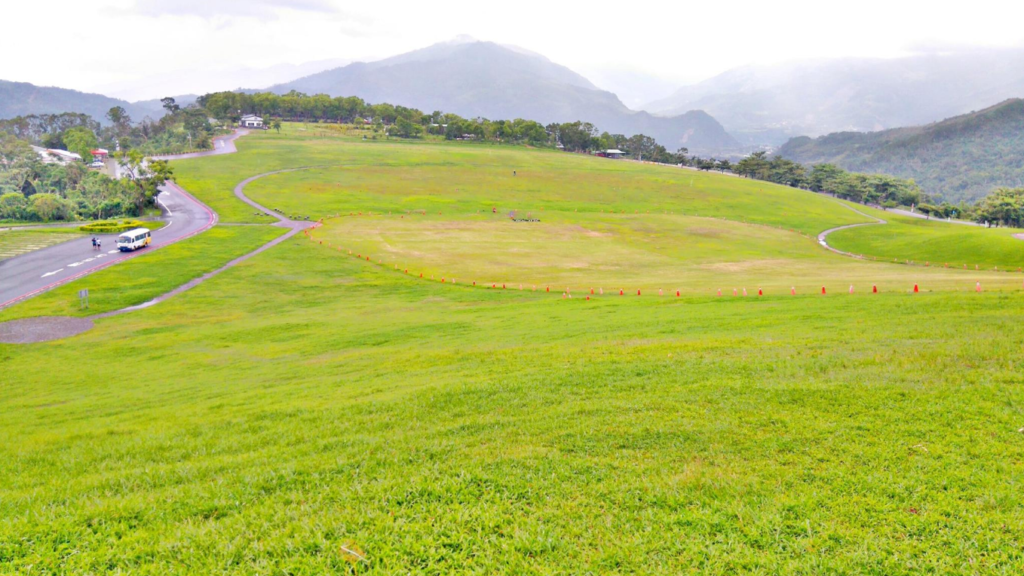 鹿野站 鹿野高台交通 台東自駕遊 鹿野高台台灣好行 鹿野高台台鐵 台東最美星空音樂會 台東自由行 台東景點 台東行程 台灣熱氣球嘉年華 台灣國際熱氣球嘉年華 台東熱氣球嘉年華 台東鹿野高台