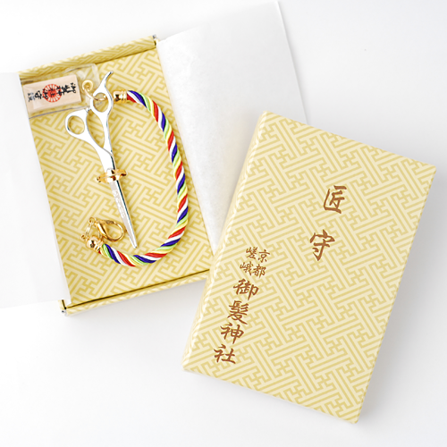 御髮神社 小梳子御守 小剪刀御守 匠守 御櫛守 美髮御守 合格御守 日本御守 東京御守 京都御守 大阪御守 結緣御守 戀愛御守 日本神社 東京神社 大阪神社 京都神社