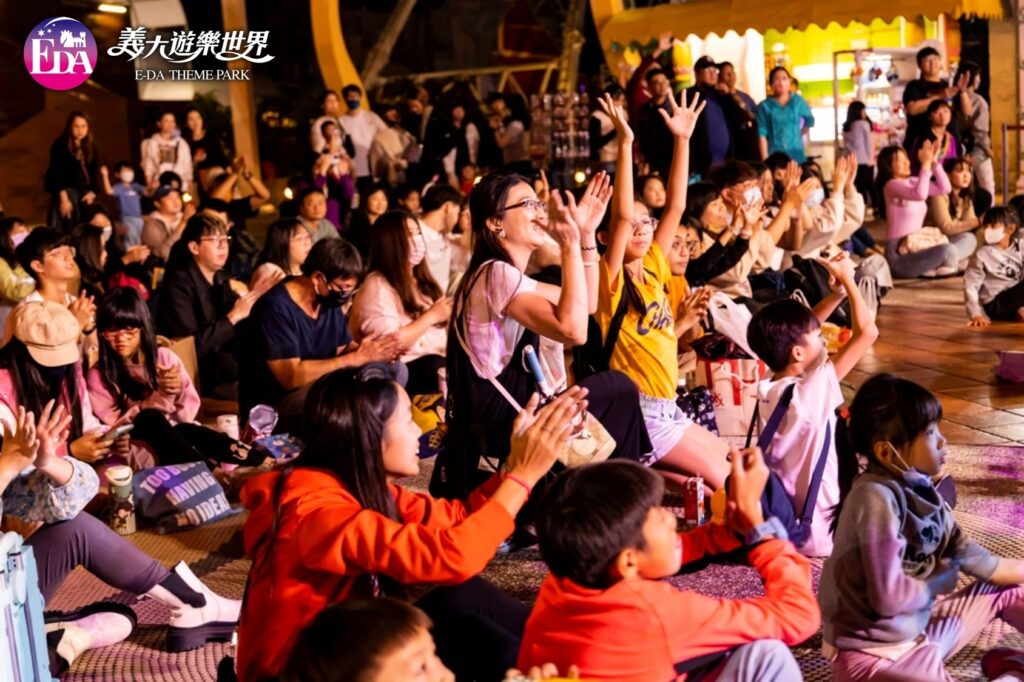 義大遊樂世界跨年狂歡,園區內多款刺激遊樂設施帶來無限歡樂,盡情享受跨年假期的精彩時光!