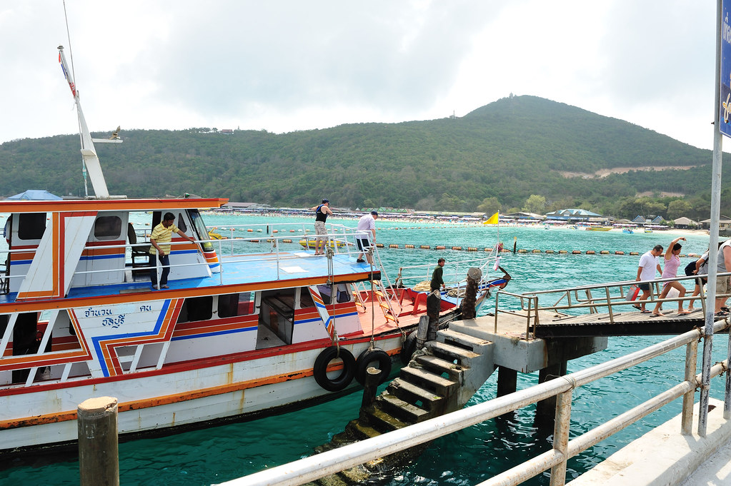 芭堤雅週邊珊瑚島 格蘭島(Koh Larn,小珊瑚島) 格蘭島一日遊 格蘭島自由行 格蘭島水上活動 格蘭島浮潛 格蘭島潛水