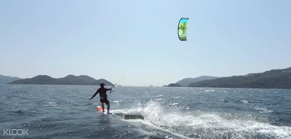 香港 水上活動 船p 香港好去處 風箏衝浪 香港 Kiteboarding hong kong 親子好去處 情侶好去處 大嶼山好去處